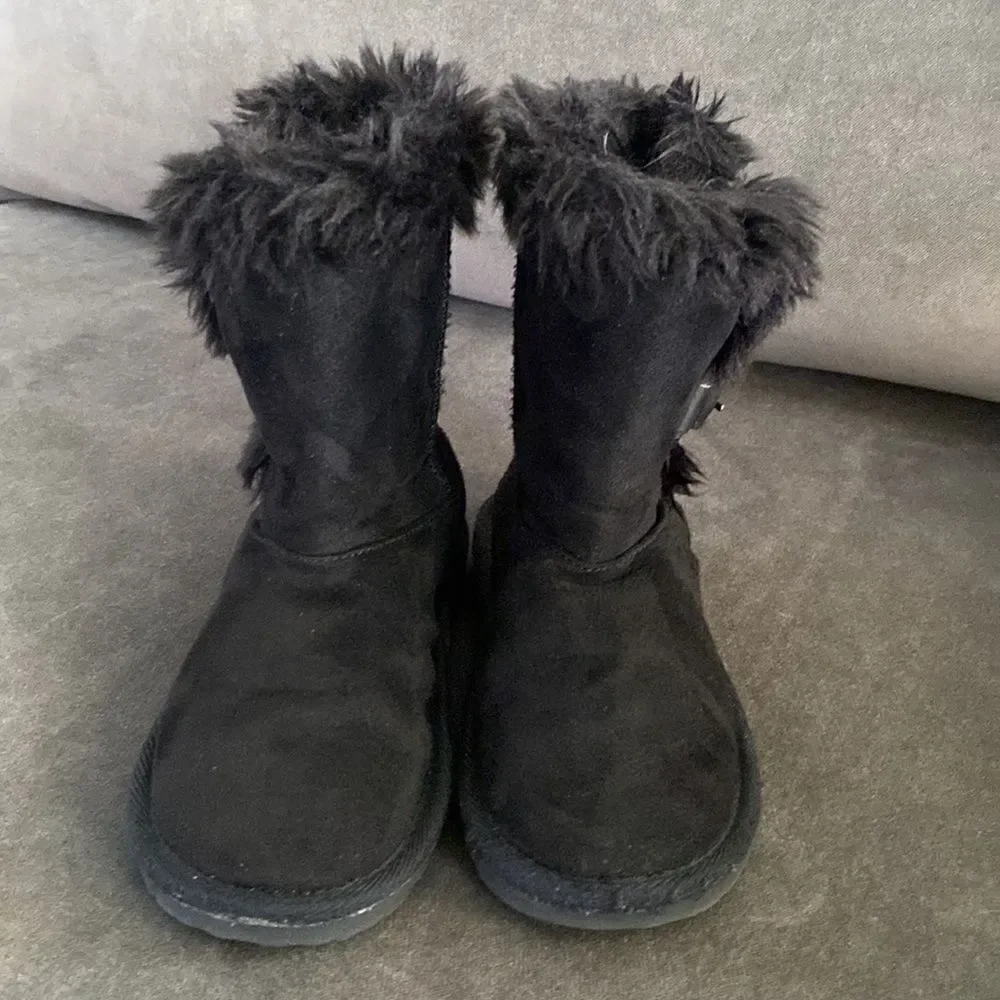 Toddler Girl’s The Children’s Place Black Boots Faux Suede Silver Buckle Size 12